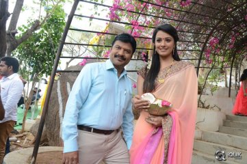 Manalo Okadu Movie Opening